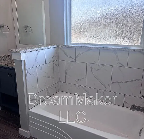 1016 Apple Blossom Way — Photo 16