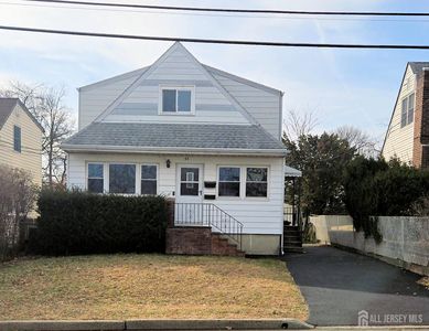 35 Berkley Blvd, Iselin, NJ, 08830