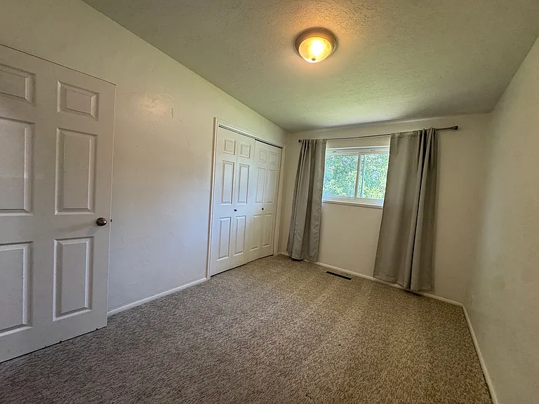 1515 N 1880 W — Photo 6