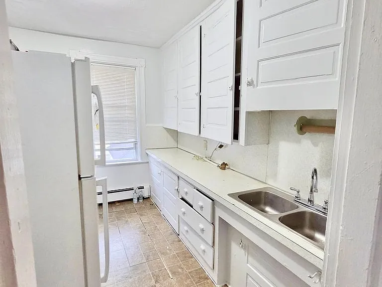 25 Read Ave — Photo 6