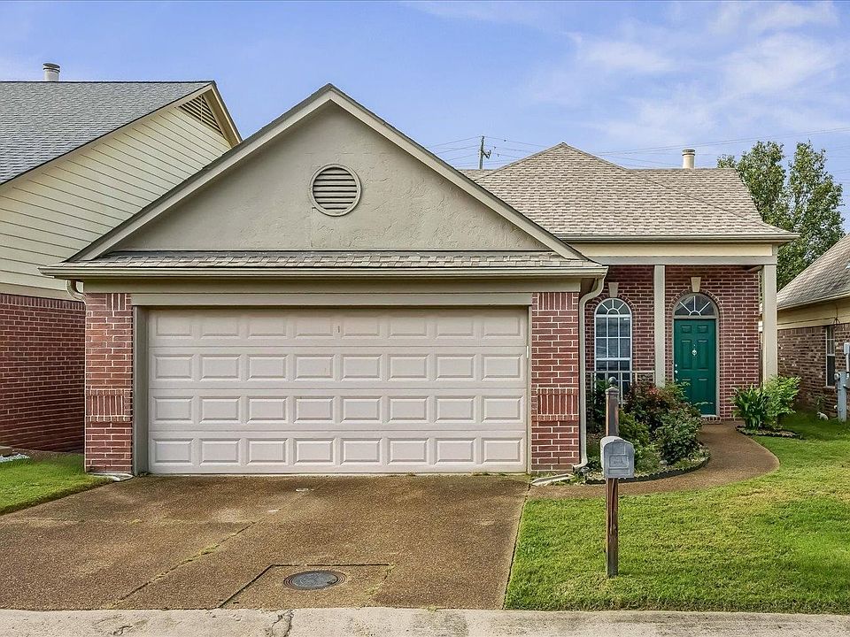 1st image of 9151 Berry Garden Cir S