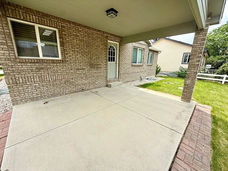 2597 Turquoise St — Photo 31
