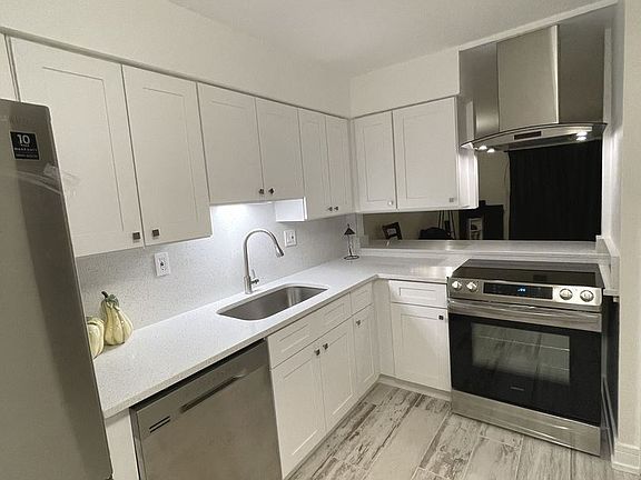 4th image of 4508 Beau Monde Dr APT 5