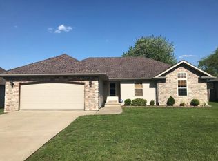 732 S Brecklyn Rd, Springfield, MO 65802