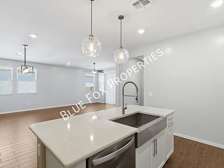 8670 N Genoa Ct — Photo 8