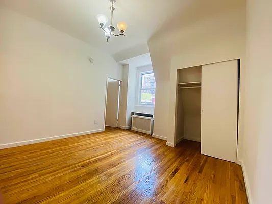 Rented by Aventana | media 14