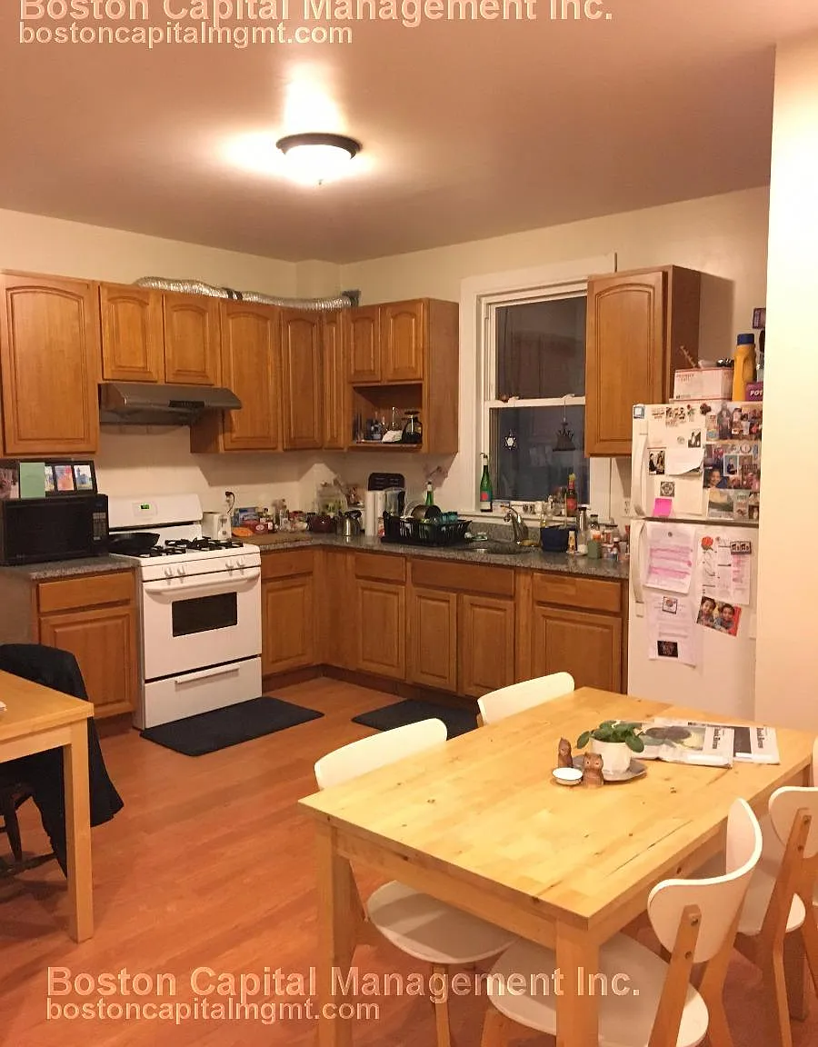 2 bed, $2,695 — Photo 3