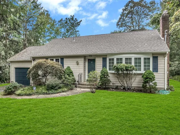 10 Oakway Drive, Stony Brook, NY 11790