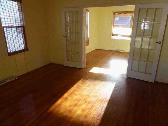 5th image of 1908 Tinsman Ave