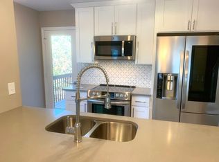 1431 Laurel St, Lake Oswego, OR 97034