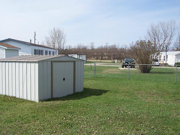 3rd image of 234 Northland Est NE