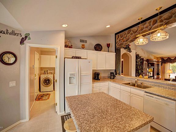 5th image of 63218 E Mountain Wood Dr