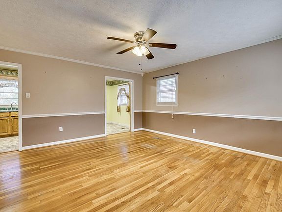 2nd image of 4 Appaloosa Way