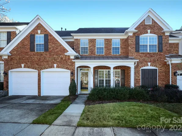 5008 Ashford Crest Ln, Charlotte, NC 28226