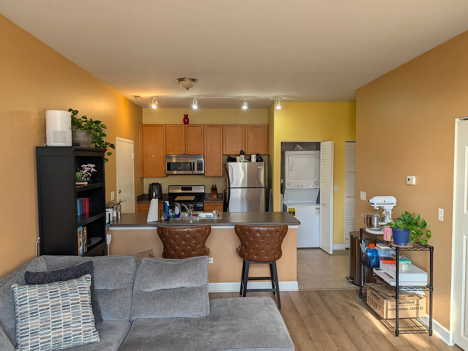 1351 S Halsted St — Photo 2