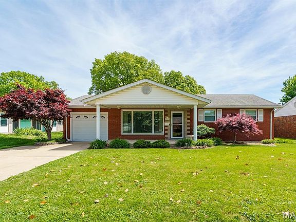 4th image of 18 Cambridge Dr