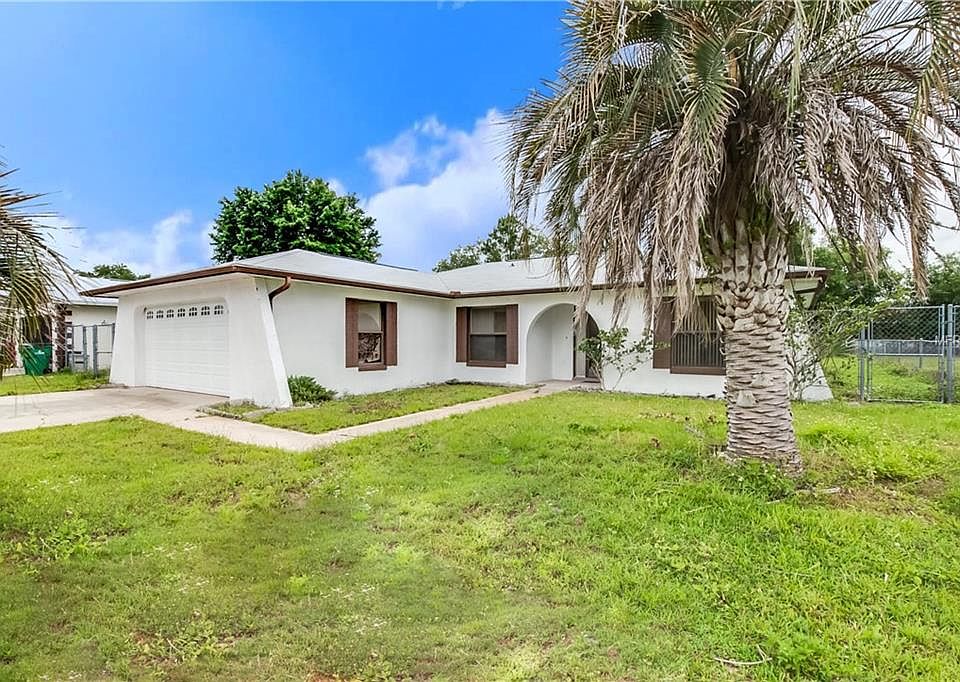 1st image of 610 Estrada Ln