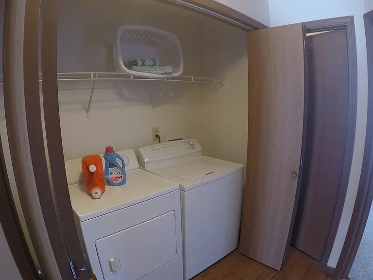 Crosspoint Apartments — Photo 21