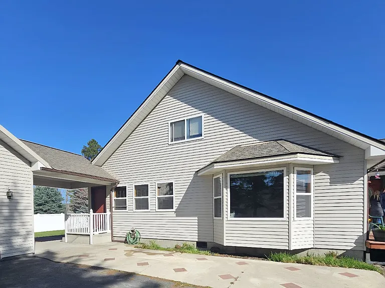 1005 N 3rd St E #1 — Photo 2