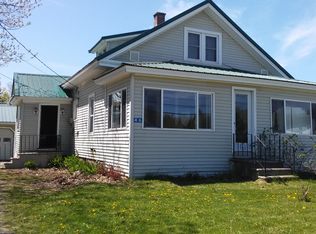 46 Fort St, Mars Hill, ME 04758