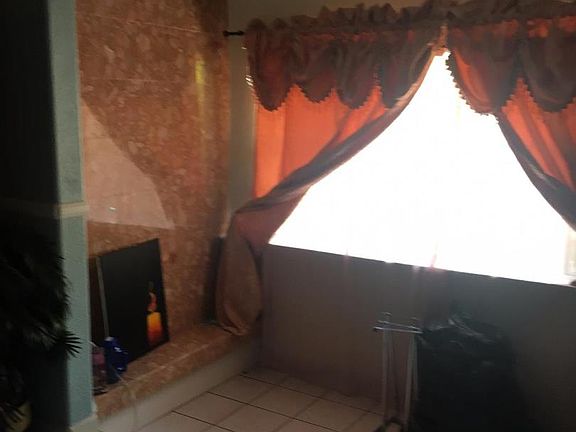3rd image of 10271 Shoreham Ct