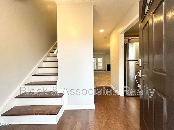 2nd image of 5620 Bridgetowne Way