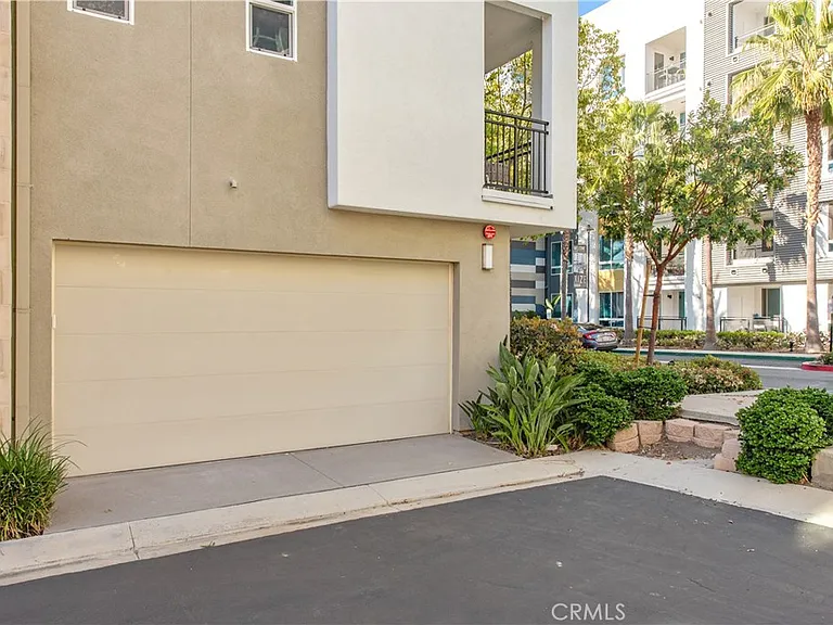 2208 Synergy — Photo 19