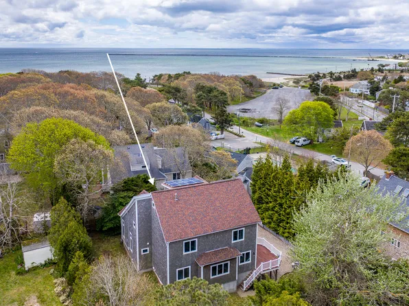 408 Sea Street, Hyannis, MA 02601