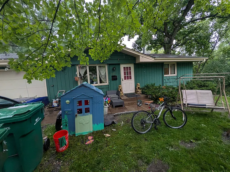 3533 Florida Ave N — Photo 1