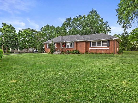 3rd image of 3820 Meachem ROAD