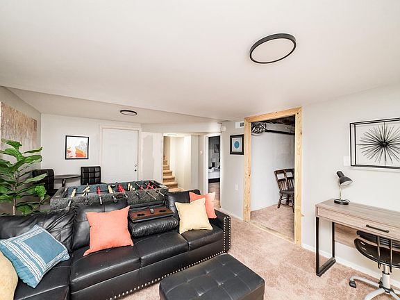 5th image of 407 Oakridge Blvd