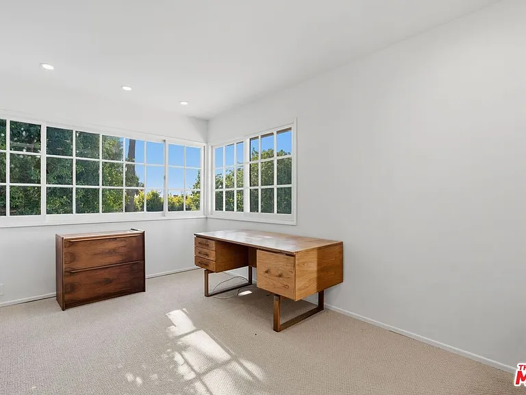 510 Toyopa Dr — Photo 20