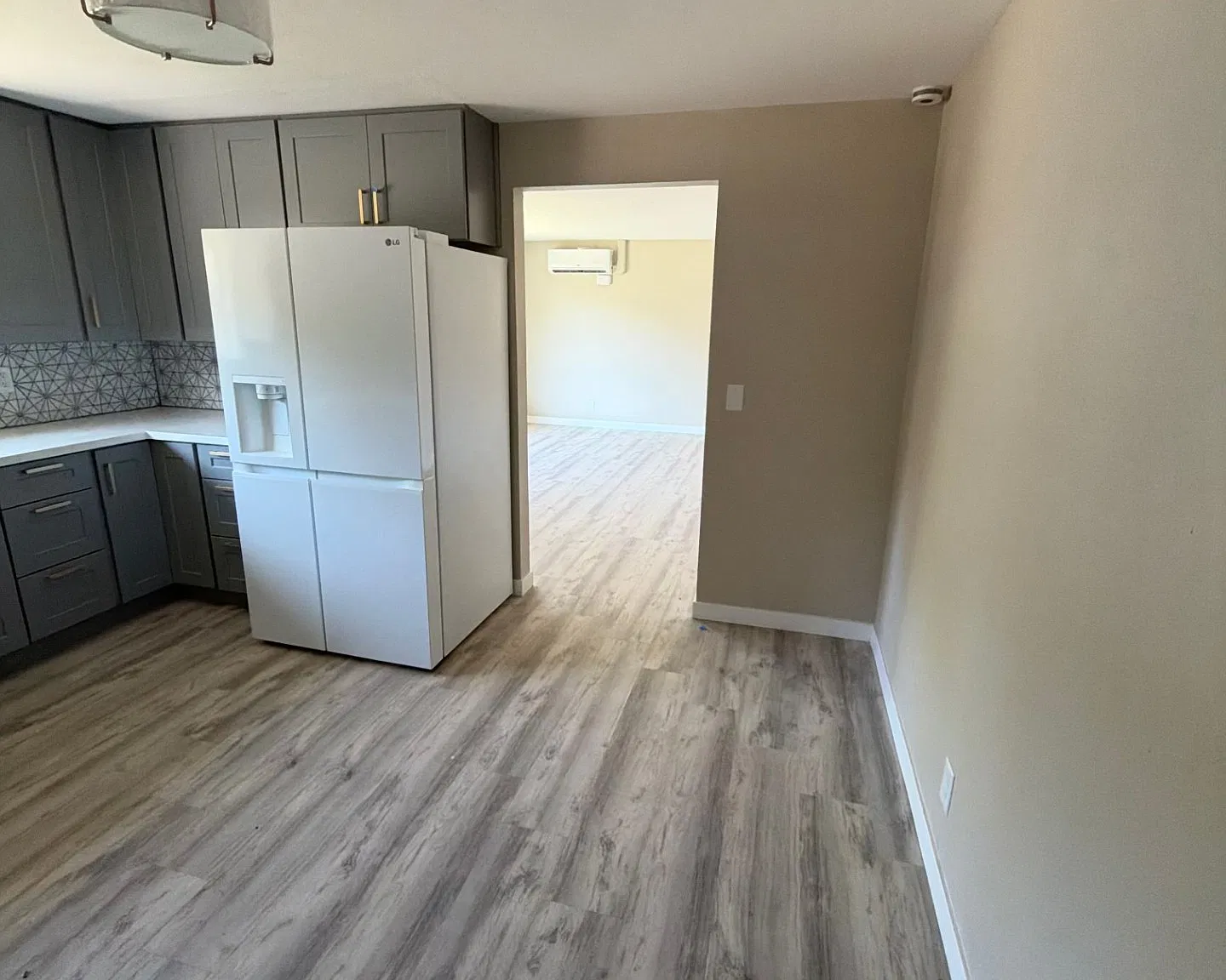 3 bed, 1232 sqft, $2,350 — Photo 4