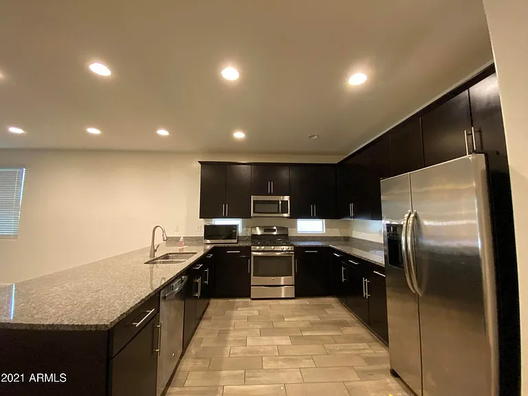 3549 E Apricot Ln — Photo 35