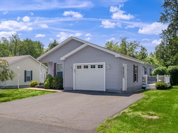 60 Caslyn Drive, Eliot, ME 03903