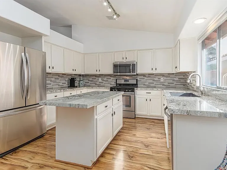 54725 Avenida Rubio — Photo 16