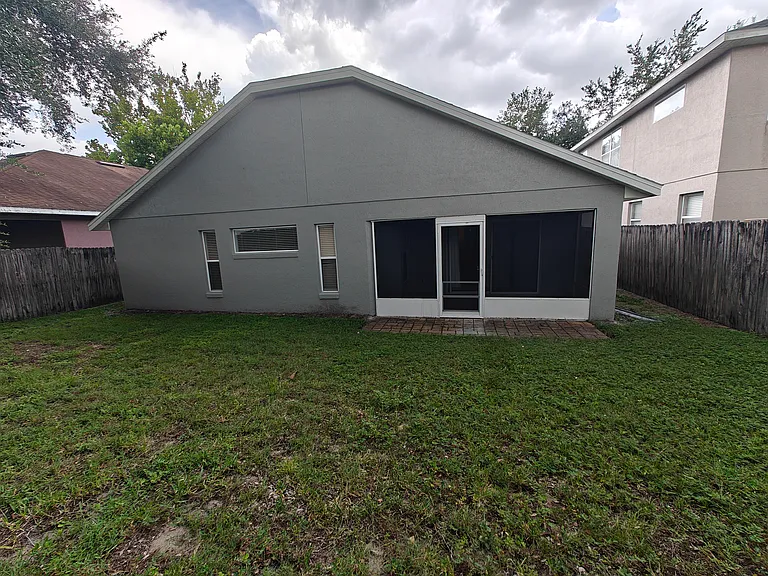 Berwood Dr — Photo 10