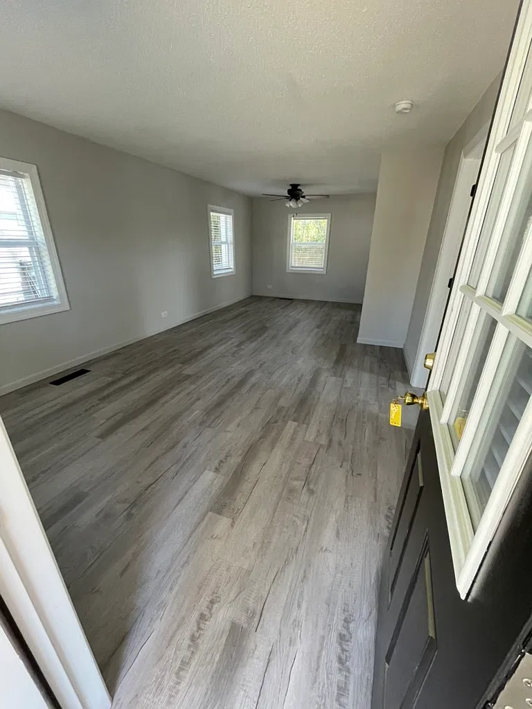 1 bed, 700 sqft, $2,200 — Photo 2