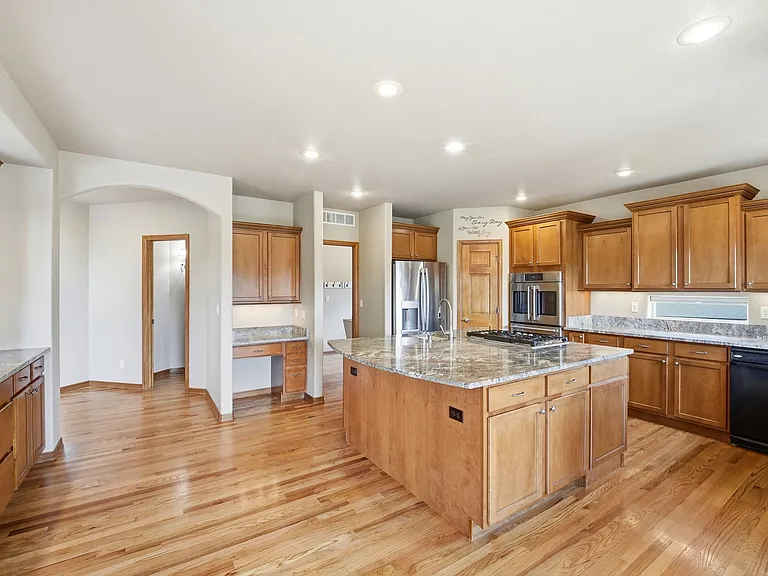 1630A Oakmont Dr — Photo 3