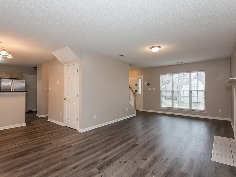 5937 Hedgecrest Pl — Photo 5