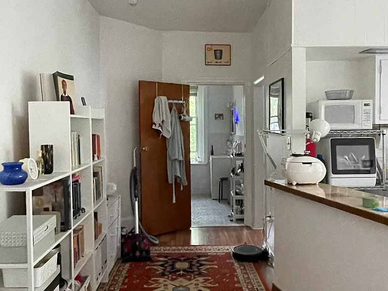 923 S 49th St #2R — Photo 8