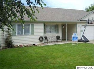 68 Denmark Loop, Silverton, OR 97381