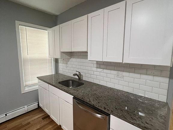 4th image of 53 Bassett St Floor 2