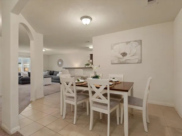 12035 Fairquarter Ln, Pinehurst, TX 77362