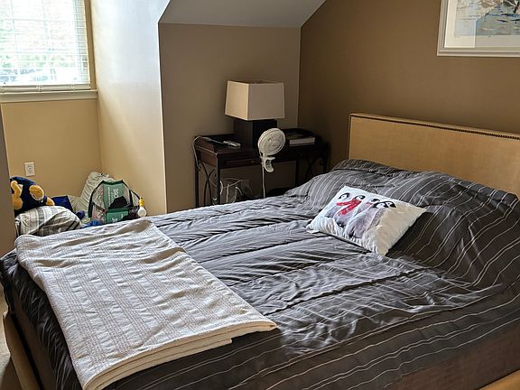 Upstairs guest bedroom.