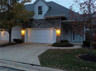 208 Fiddlers Creek Dr #2, Painesville, OH 44077