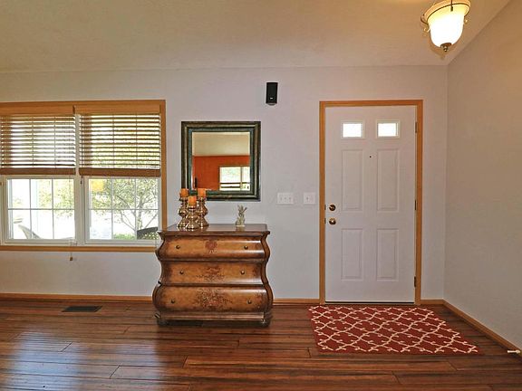 5th image of 8661 Lovell Ln