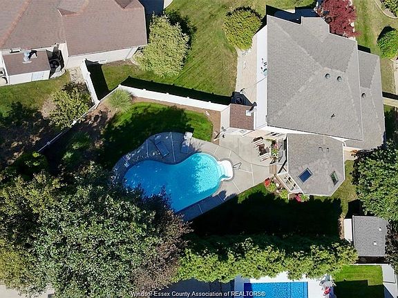 5th image of 128 Pheasant Run Dr