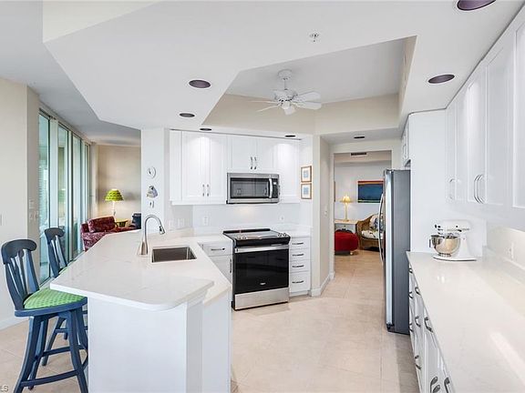 5th image of 325 Dunes BLVD #605