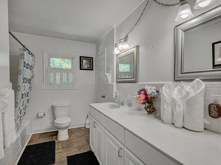 126 White Oak Dr — Photo 13
